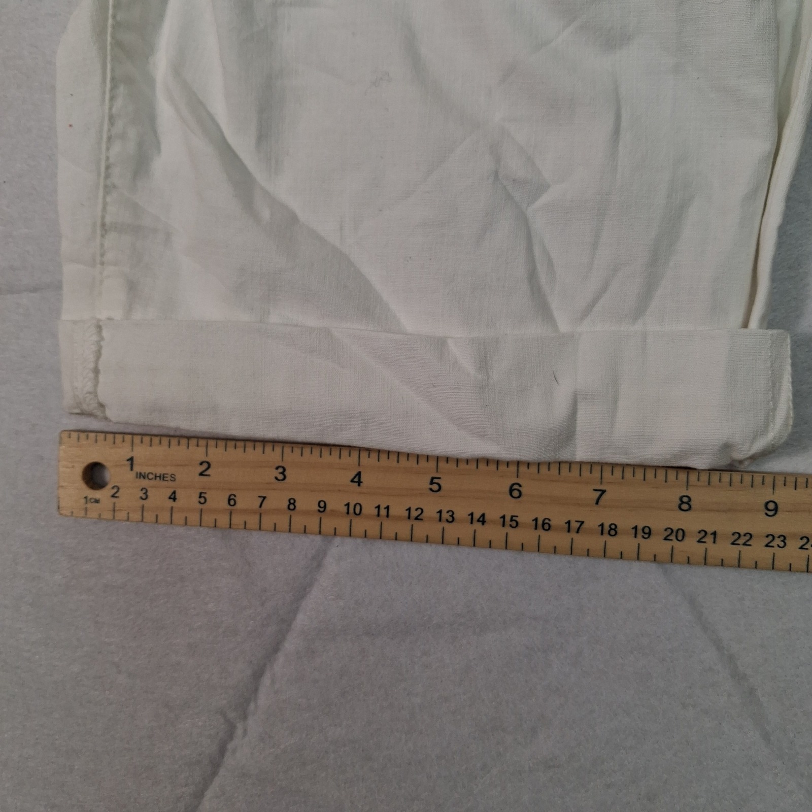 Bandolino Riley Bermuda Short Women 12 Wht Relaxed Fit Flawless Stretch 60461463 — image 8 of 8